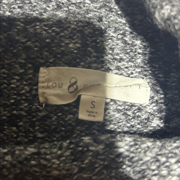 Thick Sweater  - Picture 5 of 6